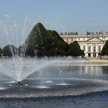 Дворец Хемптон Корт (Hampton Court Palace) Англия